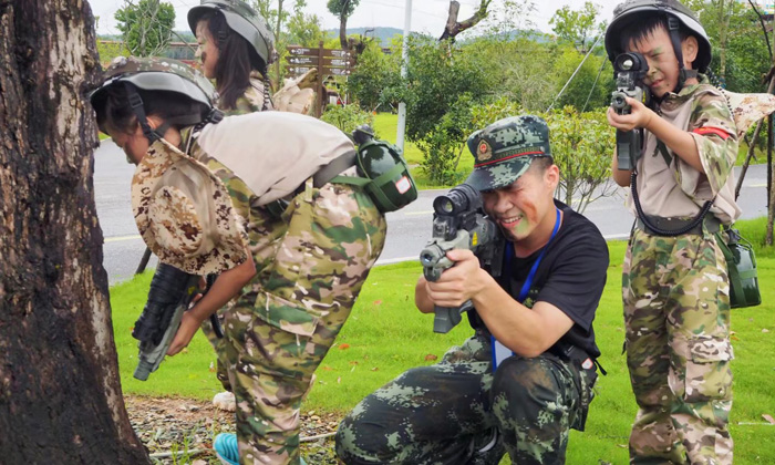 咸寧軍事夏令營特色