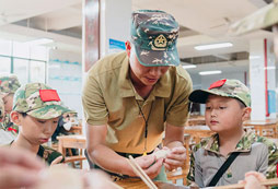 瀟湘少年軍事夏令營幫助孩子提升綜合素質(zhì)