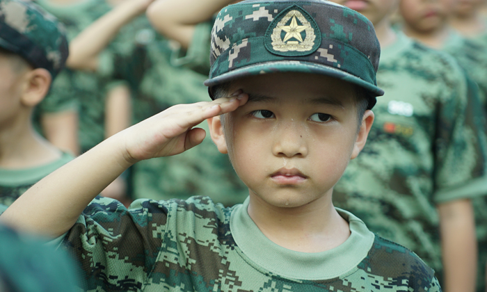 小學(xué)生軍事夏令營(yíng)