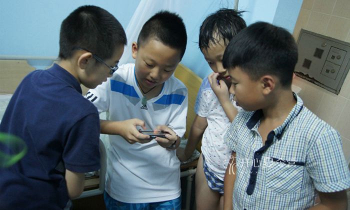 暑假參加小學(xué)生夏令營(yíng)有益于孩子的成長(zhǎng)