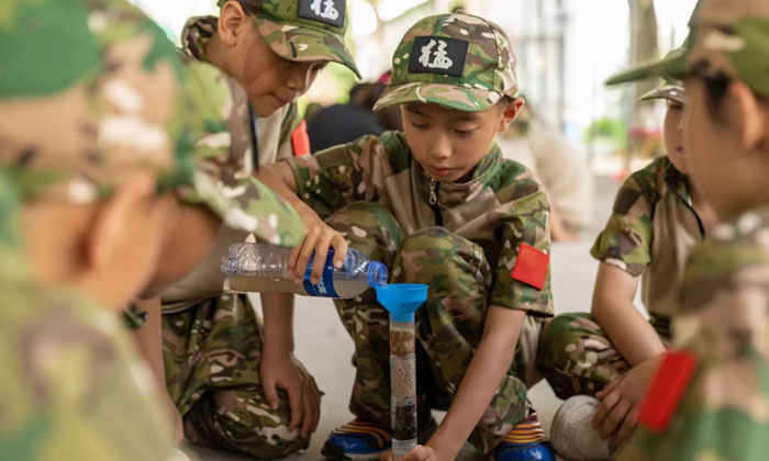 14天小學(xué)生軍事夏令營學(xué)費多少
