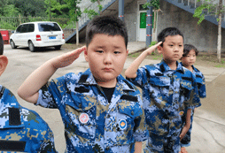 小學(xué)生21天軍訓(xùn)夏令營多少錢，八大活動路線推薦