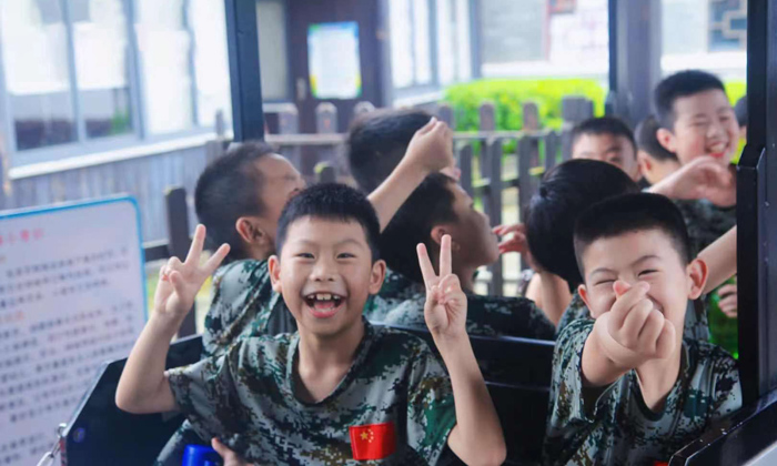 小學(xué)生軍訓(xùn)夏令營(yíng)報(bào)名多少錢(qián)