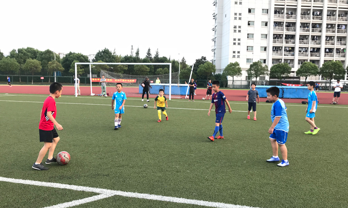 小學(xué)生足球夏令營有哪些