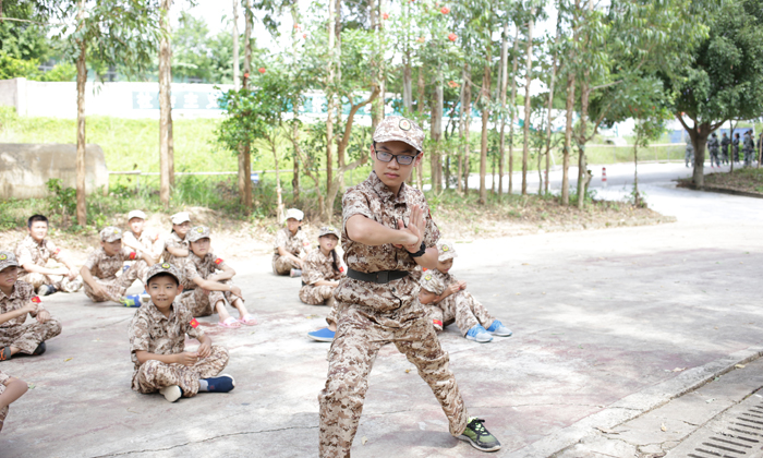 軍事夏令營(yíng)項(xiàng)目