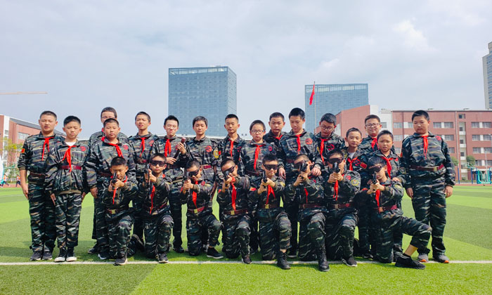 西南軍事夏令營多少錢