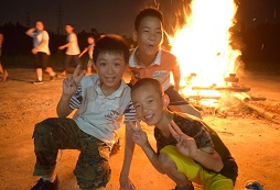 西南地區(qū)夏令營有和藹的老師和友愛的伙伴