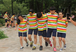 西南軍事夏令營(yíng)讓孩子體驗(yàn)真實(shí)的軍旅文化