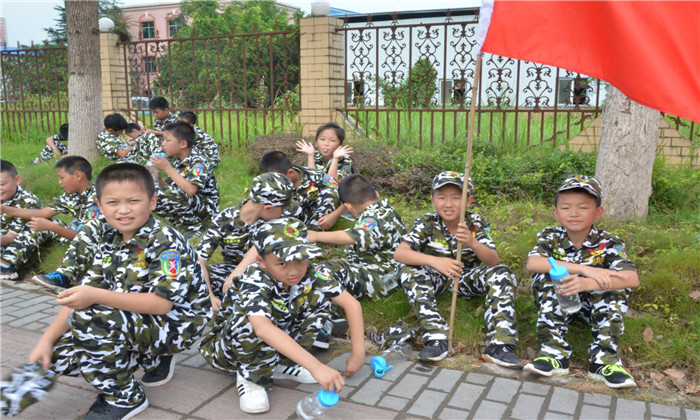 重慶軍事夏令營