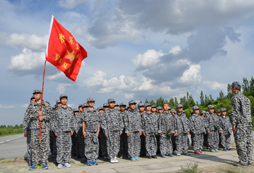 軍人為什么要站軍姿？