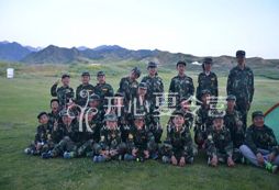 參加新疆軍事訓(xùn)練營(yíng)激孩子內(nèi)在潛能