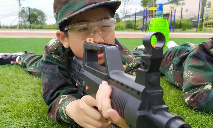 新疆正規(guī)軍事夏令營(yíng)有哪些