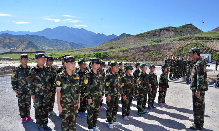 新疆夏令營哪個(gè)好