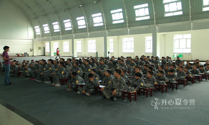 2017新疆軍事訓(xùn)練營(yíng)