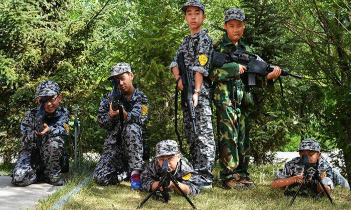新疆軍事夏令營