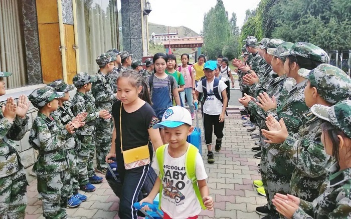 新疆哪家夏令營活動好