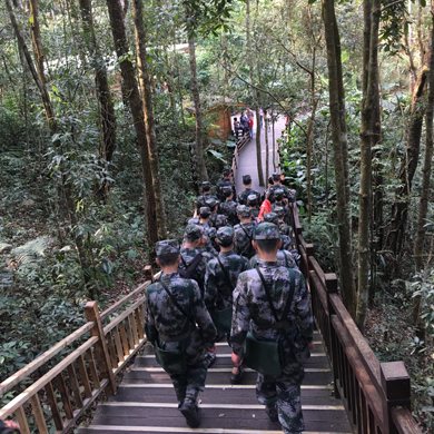 參加西雙版納軍事夏令營(yíng)安全有哪些保障呢