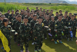 陽光少年軍事夏令營教孩子要學(xué)會(huì)正確爭與讓