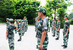 孩子去小精英軍事夏令營安全保障有哪些