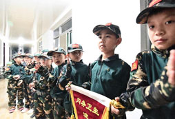 青少年參加軍事夏令營的意義是什么？