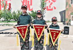 向前看女子特種隊(duì)特訓(xùn)的活動內(nèi)容是什么？