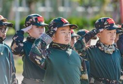 假期參加軍事夏令營注意事項(xiàng)