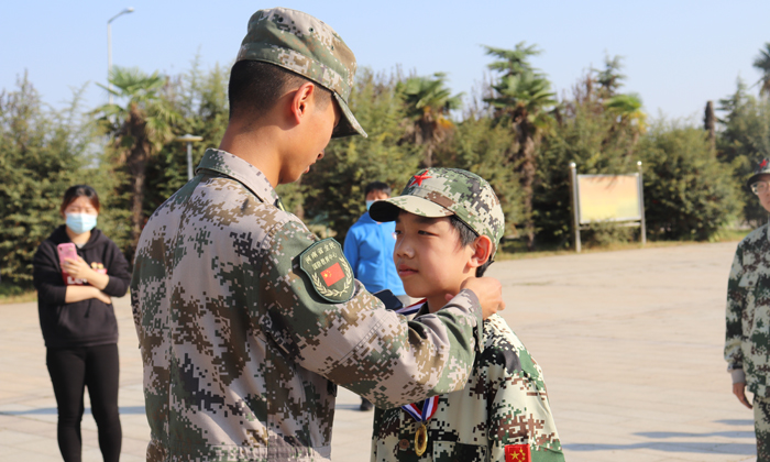 許昌軍事夏令營(yíng)課程特色