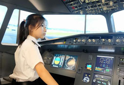 女機長