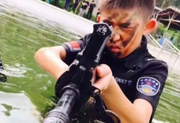 水中射擊