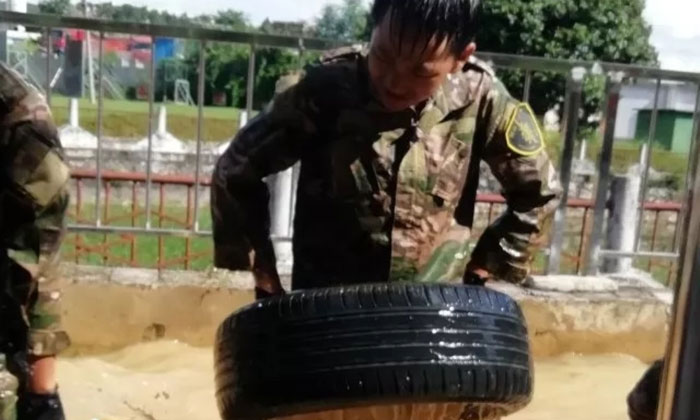 穿過身體