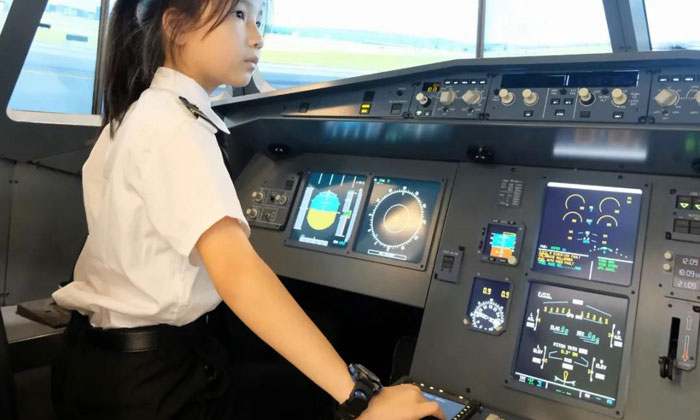 女機長