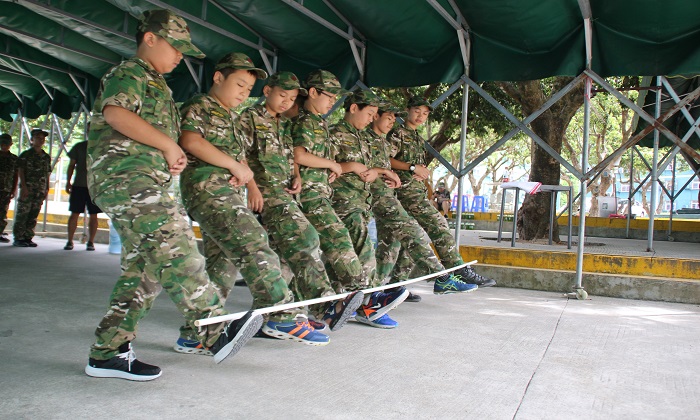 揚州軍事夏令營培養(yǎng)孩子獨立能力！.jpg