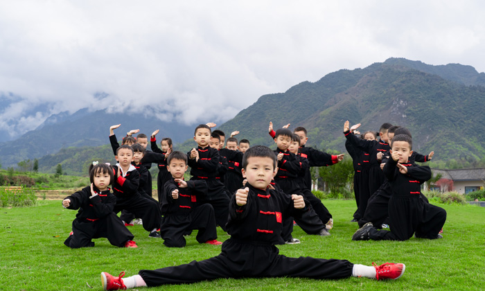 中學(xué)生研學(xué)夏令營報名哪家好