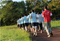 隊列晨跑