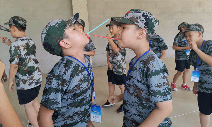 宜昌軍事夏令營有哪些課程？.gif