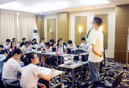 高考英語夏令營保障口語純正和地道