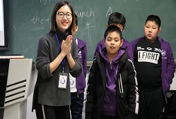 小學(xué)生英語(yǔ)夏令營(yíng)在暑期提升孩子的詞匯量