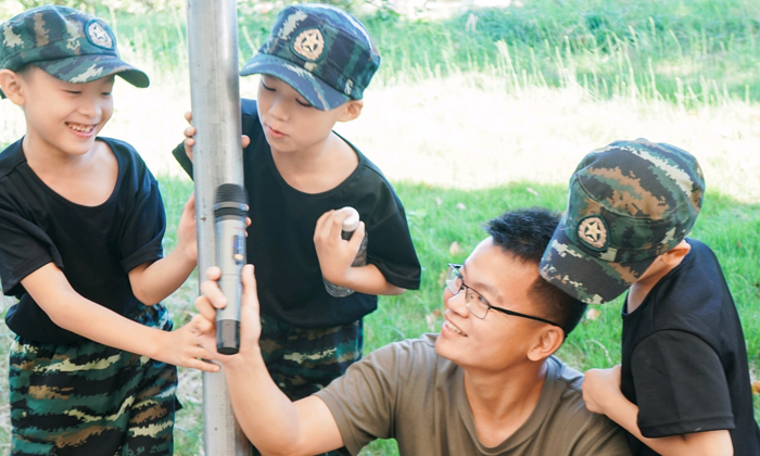宜興中學(xué)生軍事夏令營師資