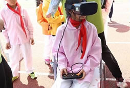 參加2024機器人夏令營感受智能時代!