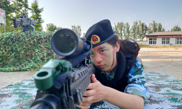女狙擊手