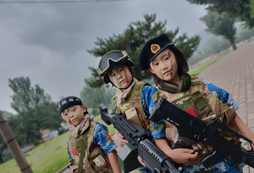勇者軍事夏令營(yíng)師資條件一覽