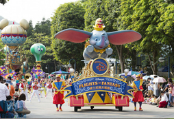 參加中小學生游學夏令營暢玩迪士尼