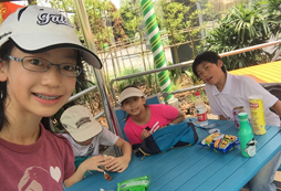 國內(nèi)游泳夏令營哪家好？