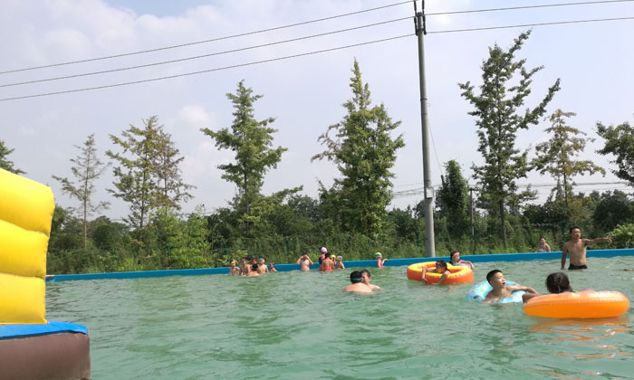 成都游泳暑假夏令營性價(jià)比高嗎？
