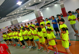 2024國內(nèi)有哪些游泳夏令營？
