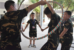 做團體游戲