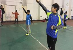 青少年參加上海羽毛球夏令營能學到什么？