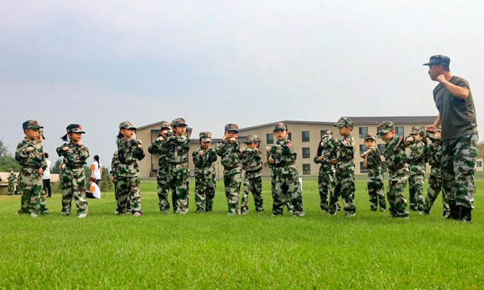 軍事訓(xùn)練