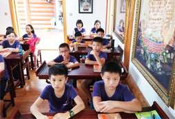 孩子什么時(shí)候參加夏令營(yíng)學(xué)國(guó)學(xué)比較好?