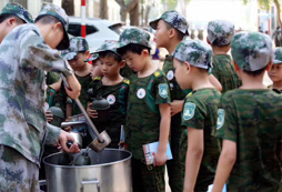 參加張家口女子軍事夏令營(yíng)安全嗎？